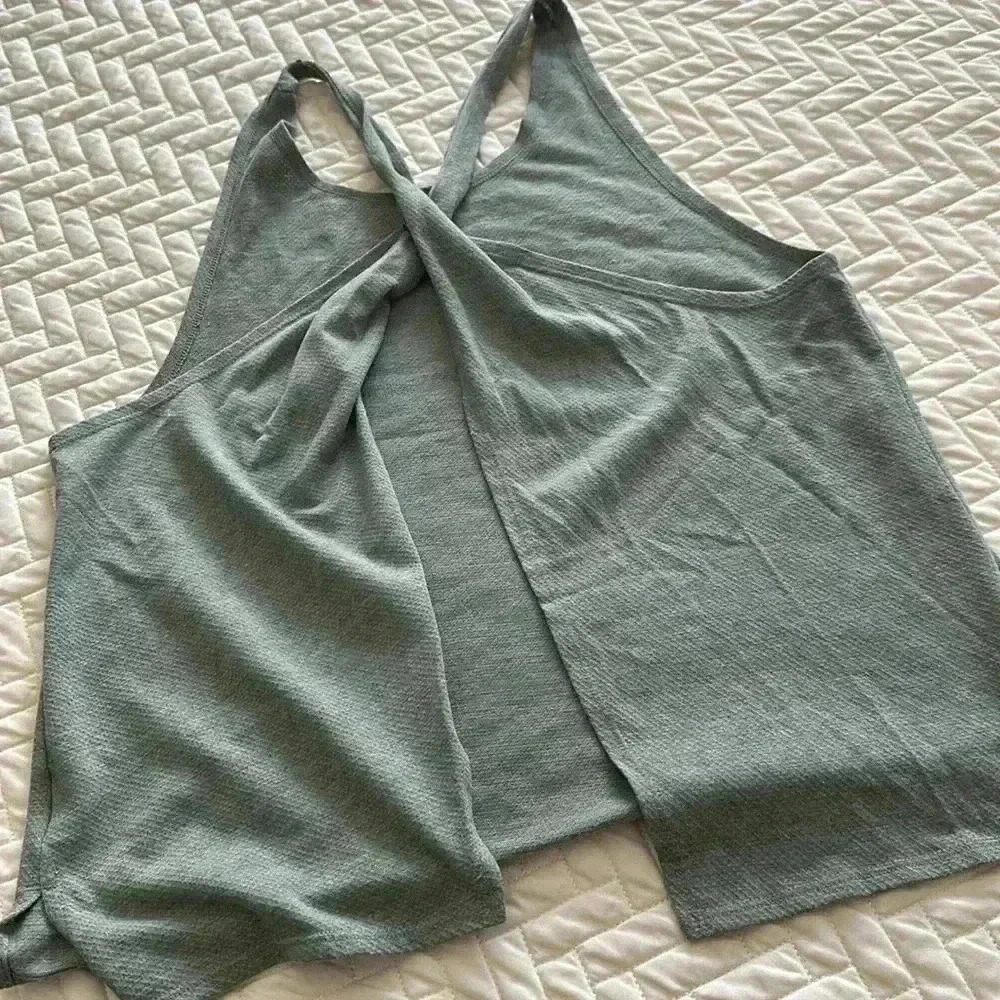 Nike - Picture 2 of 3